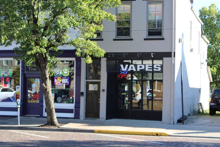 An image of a vape shop on High Street